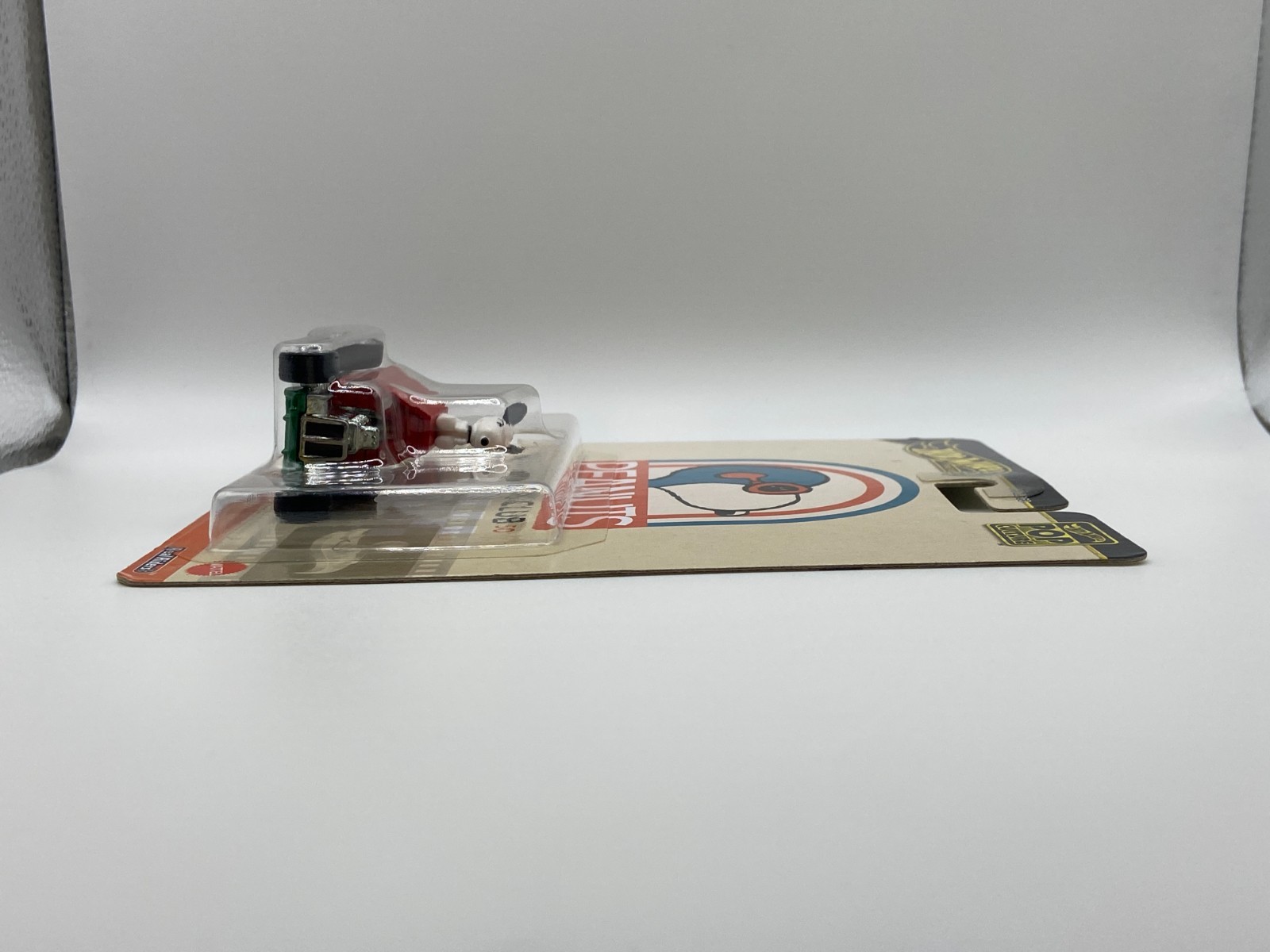 Hot Wheels Premium Pop Culture Peanuts Snoopy