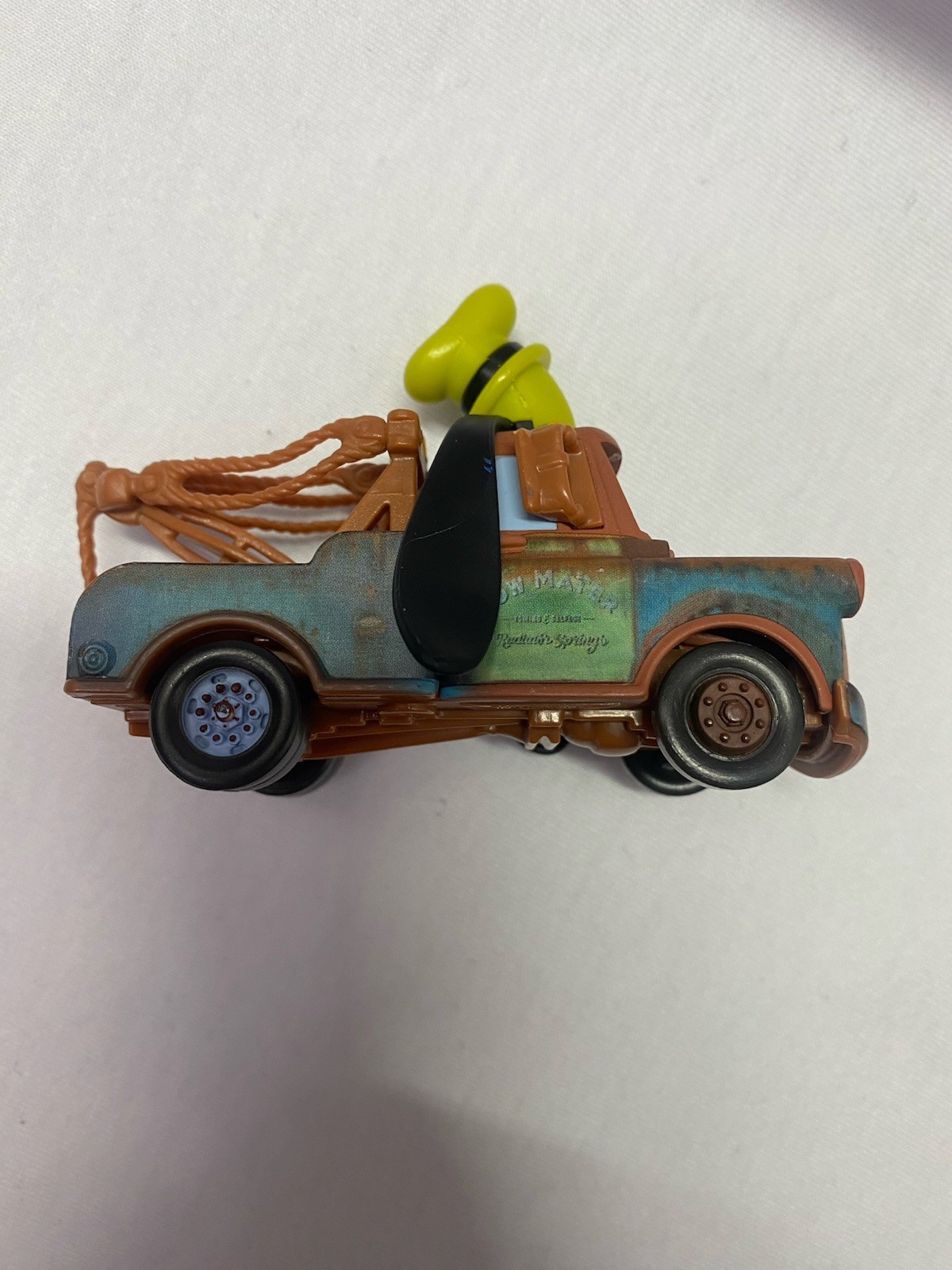Mattel Disney Pixar Cars Goofy Tow Mater Disney Parks Exclusive