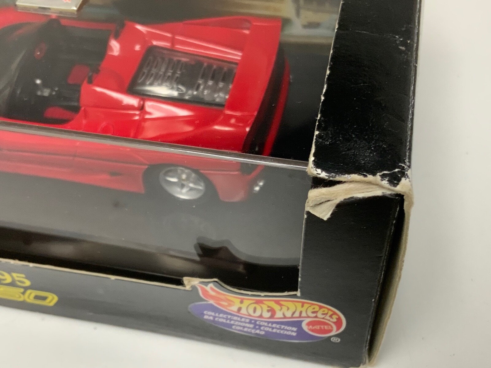 1/43 Mattell Hot Wheels Ferrari F50 Spyder in Rosso Corsa Red