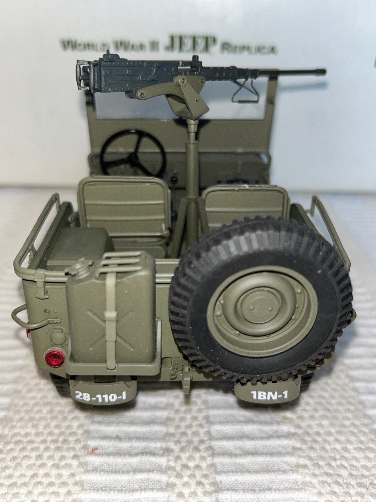 Danbury Mint 1:16 World War II WW2 Willy’s Scout Jeep Replica Die-Cast 1994