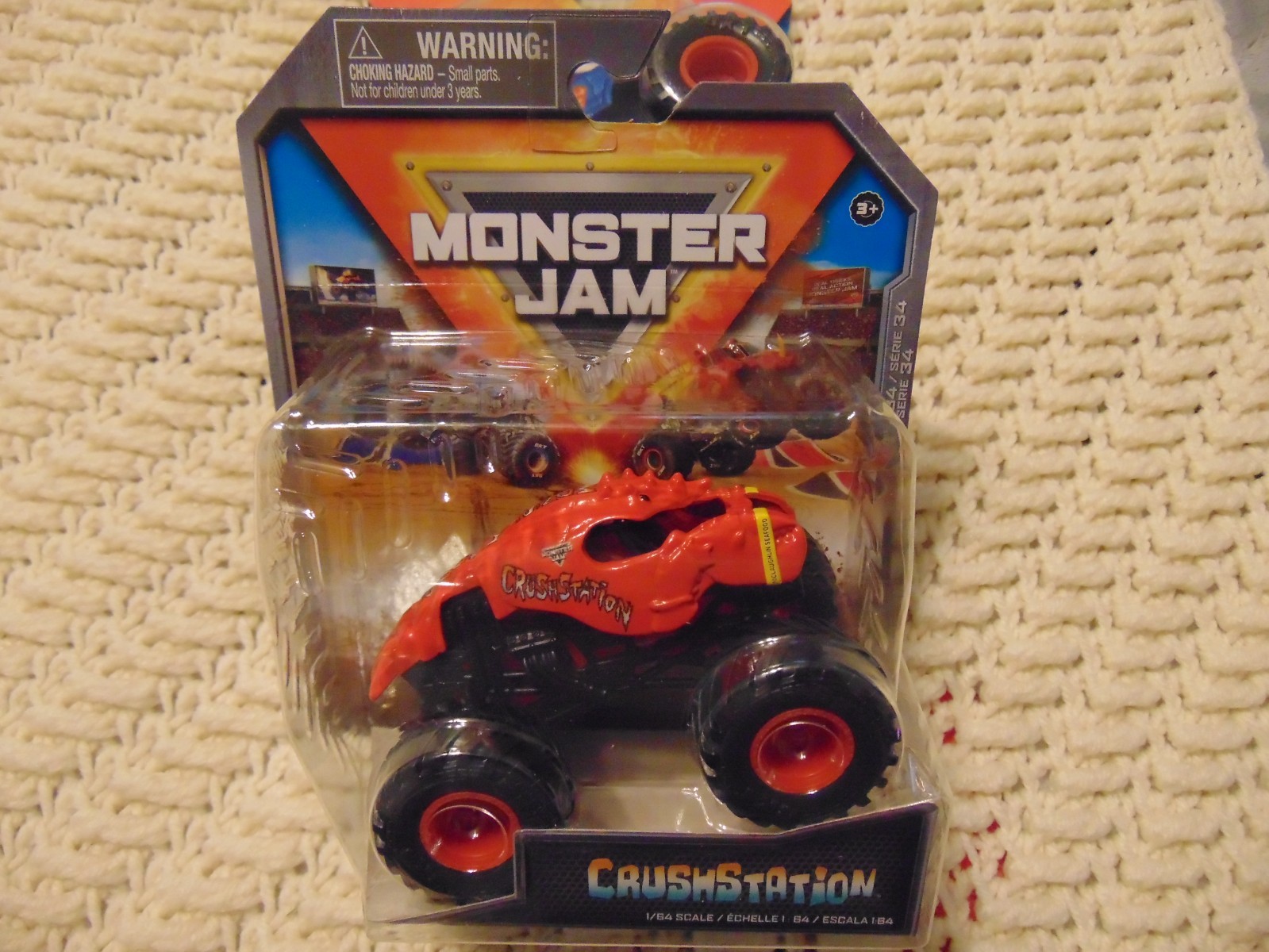 2024 SERIES 34 RED CRUSHSTATION SPIN MASTER Monster Jam TRUCK