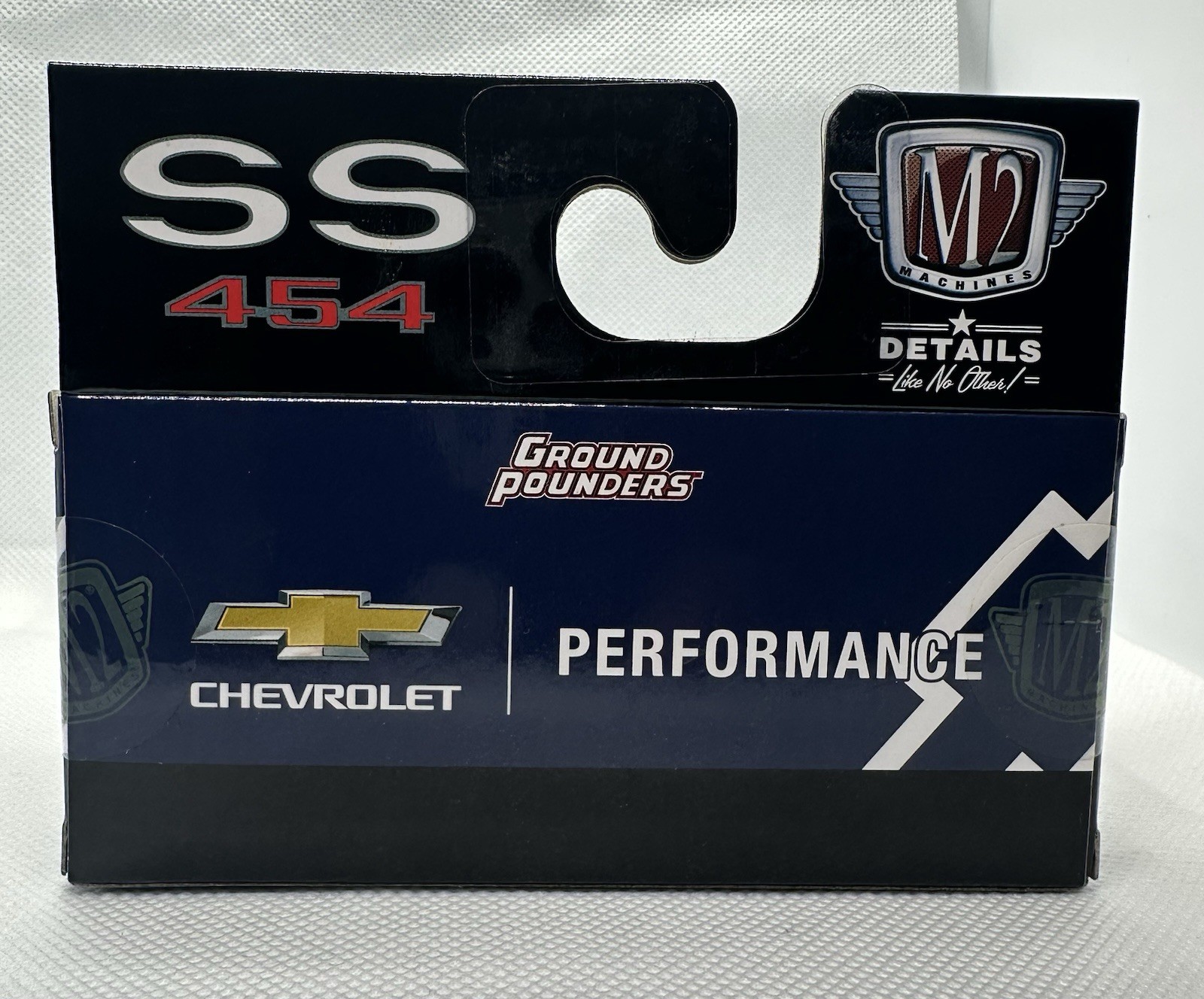 M2 Machines Chevrolet Performance 1970 CHEVROLET CHEVELLE SS 454 New R23