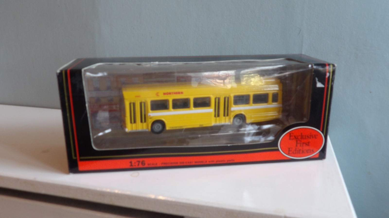 EFE 15103 NORTHERN GENERAL TRANSPORT CO LONG LEYLAND MARK 1 DIECAST 1:76 SCALE.