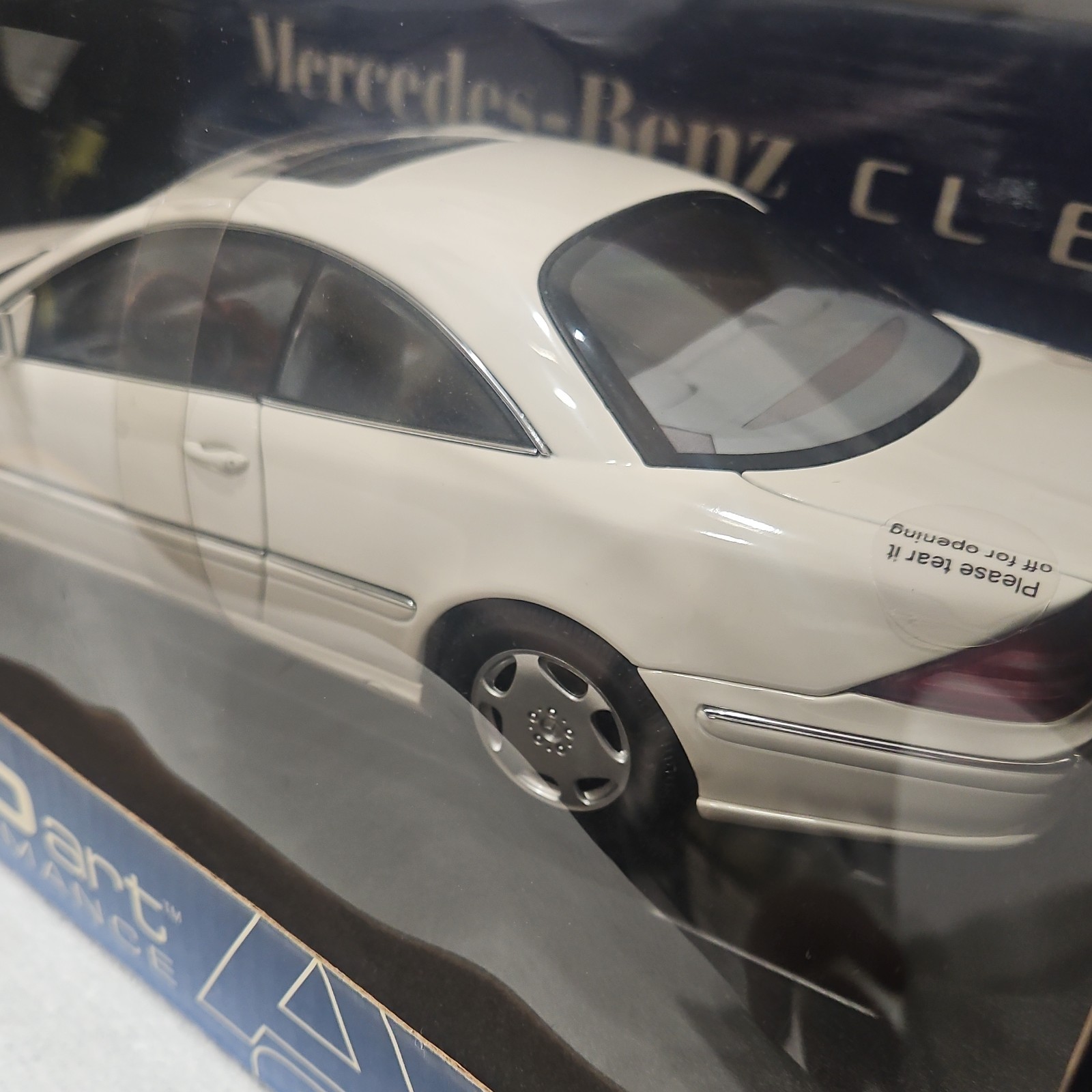 AUTOart Performance 1:18 Mercedes-Benz CL600 Diecast Car White Unopened Box
