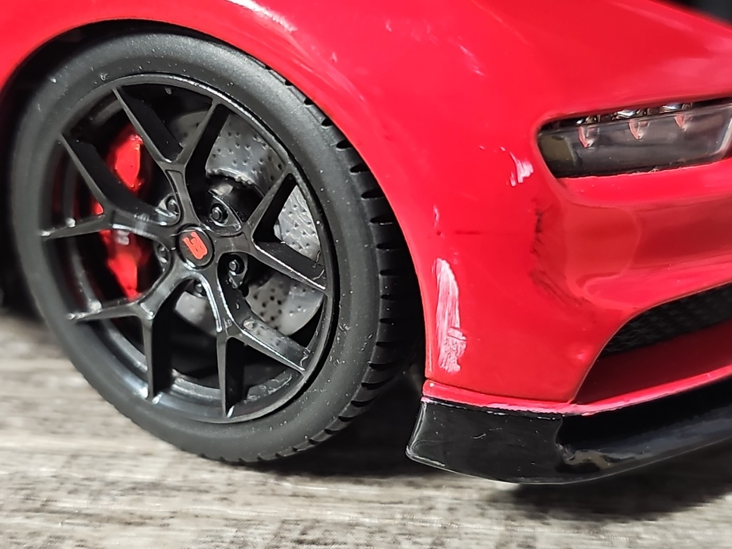 Bburago Black And Red Bugatti Chiron 1:18 Diecast Car NO BOX