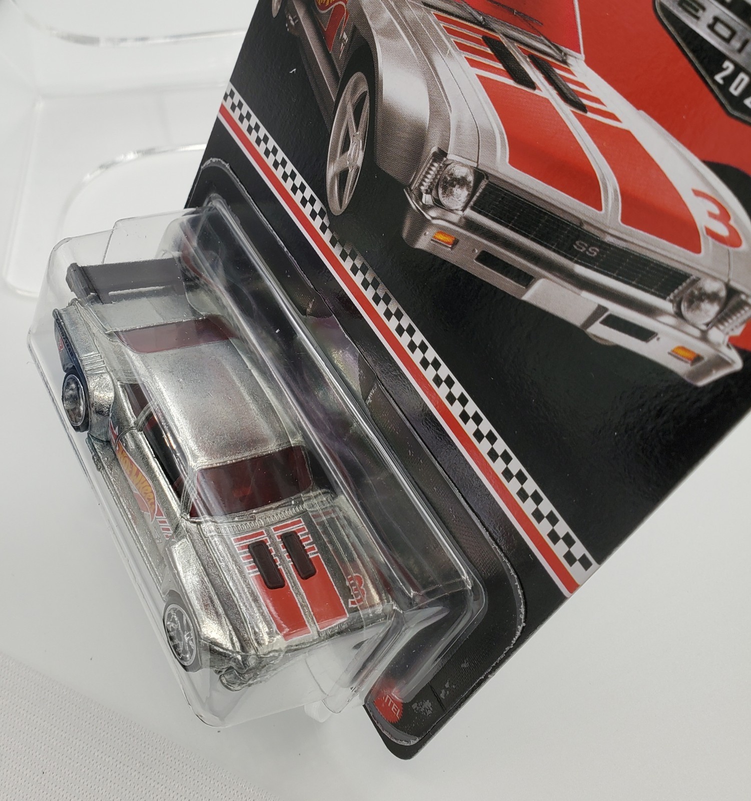 Hot Wheels ZAMAC RLC Collector Edition Custom ’70 Chevy Nova & 2004 Mazda Miata