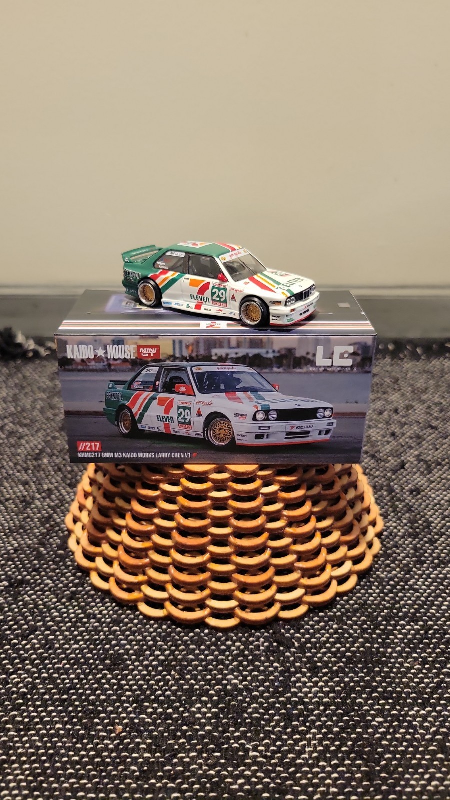 Kaido House x Mini GT BMW M3 Kaido Works Larry Chen V1 Seven-Eleven #217 1/64