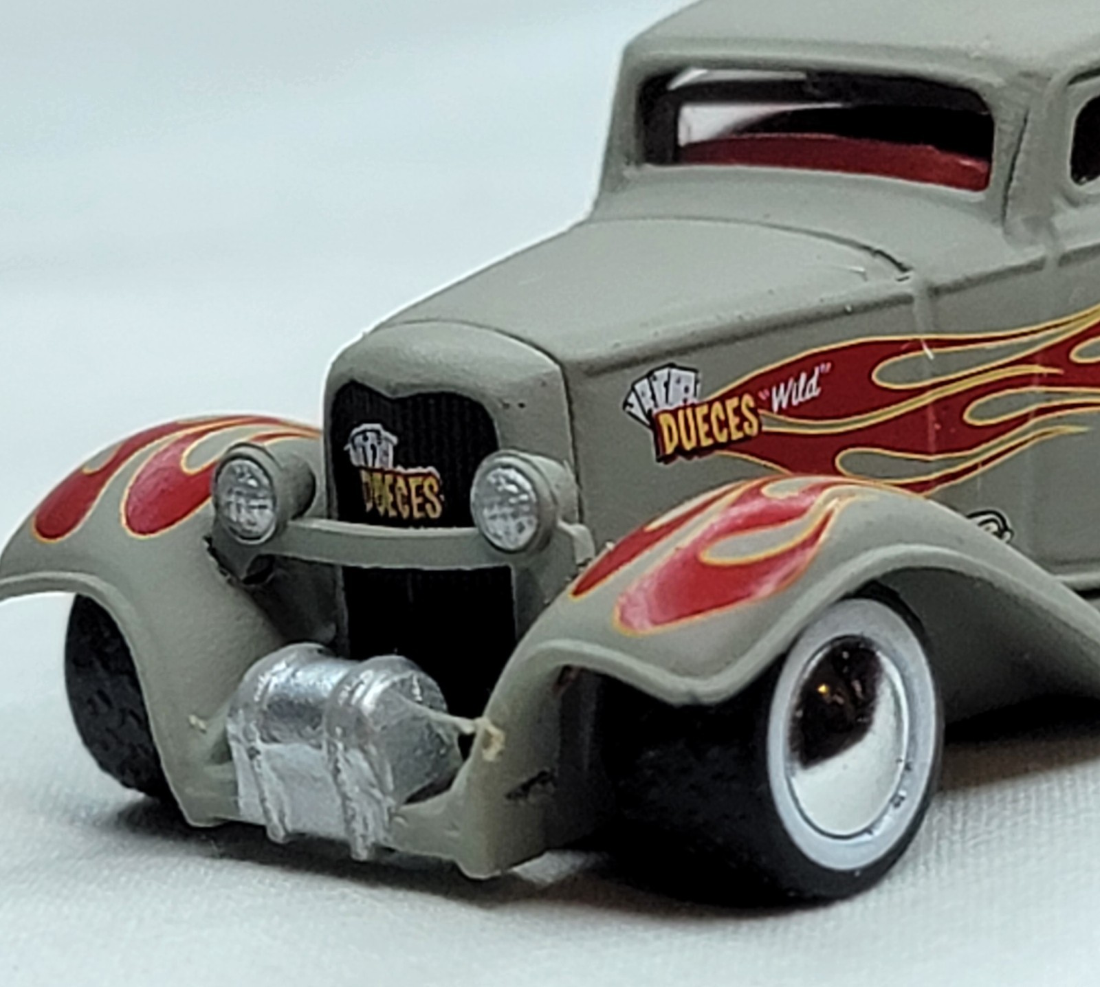 1932 Ford 3 Window Rat Rod 1:64 Diecast Model Real Riders Rubber Tires – EUC