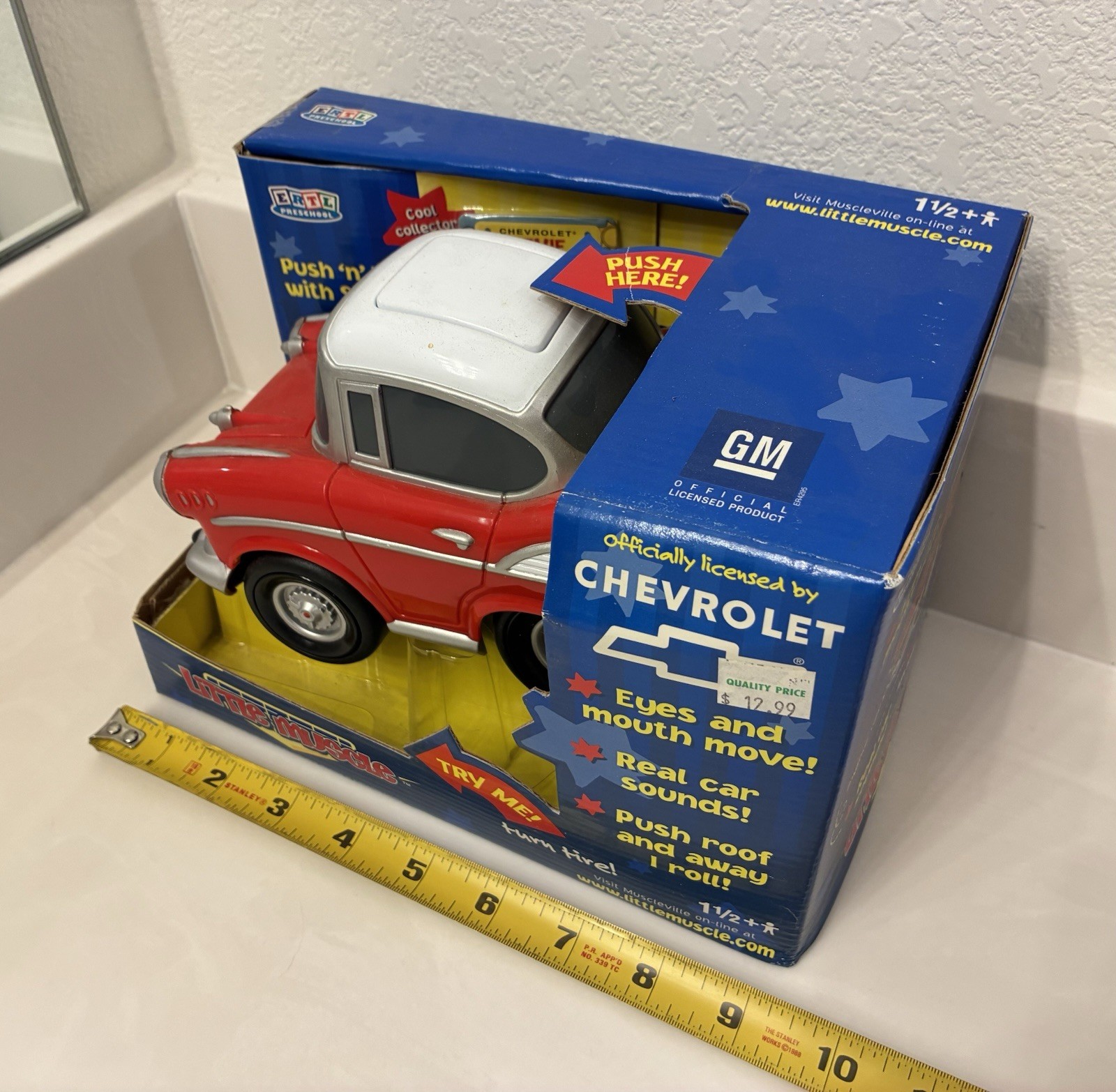 Ertl Preschool Little Muscle Push ‘N Roll Revie & Kevin Red 1957 Chevy Bel Air
