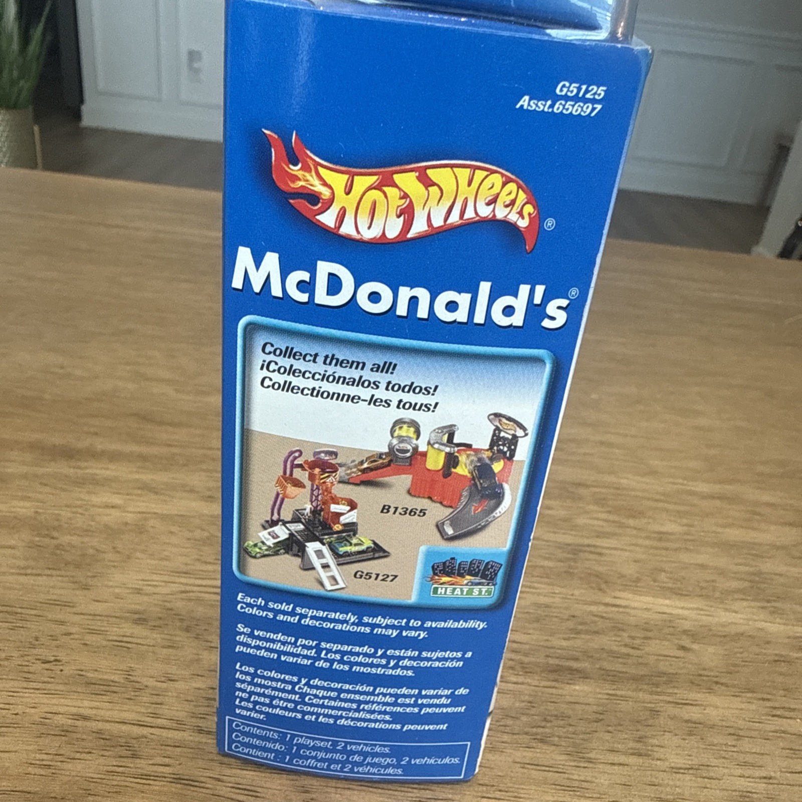 McDonald’s 2004 Hot Wheels Heat st. Set 2004 Unopened Box