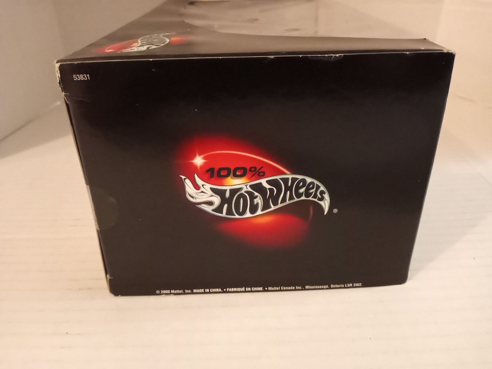2000 Hot Wheels 1932 Ford Red & Cream with Removable Top 1:18 Scale Diecast Car