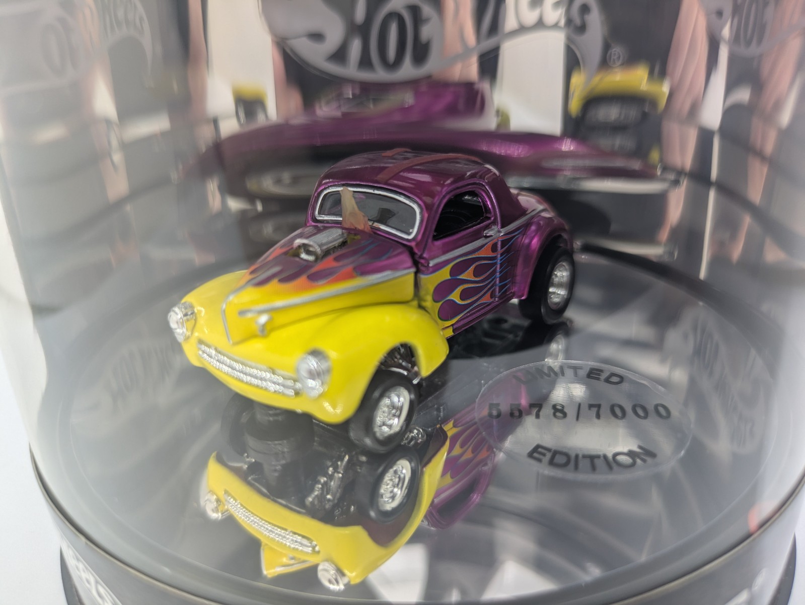 Hot Wheels 2005 Street Rods #2 of 4 – 40 Willys Oil Can Purple Yellow NEW