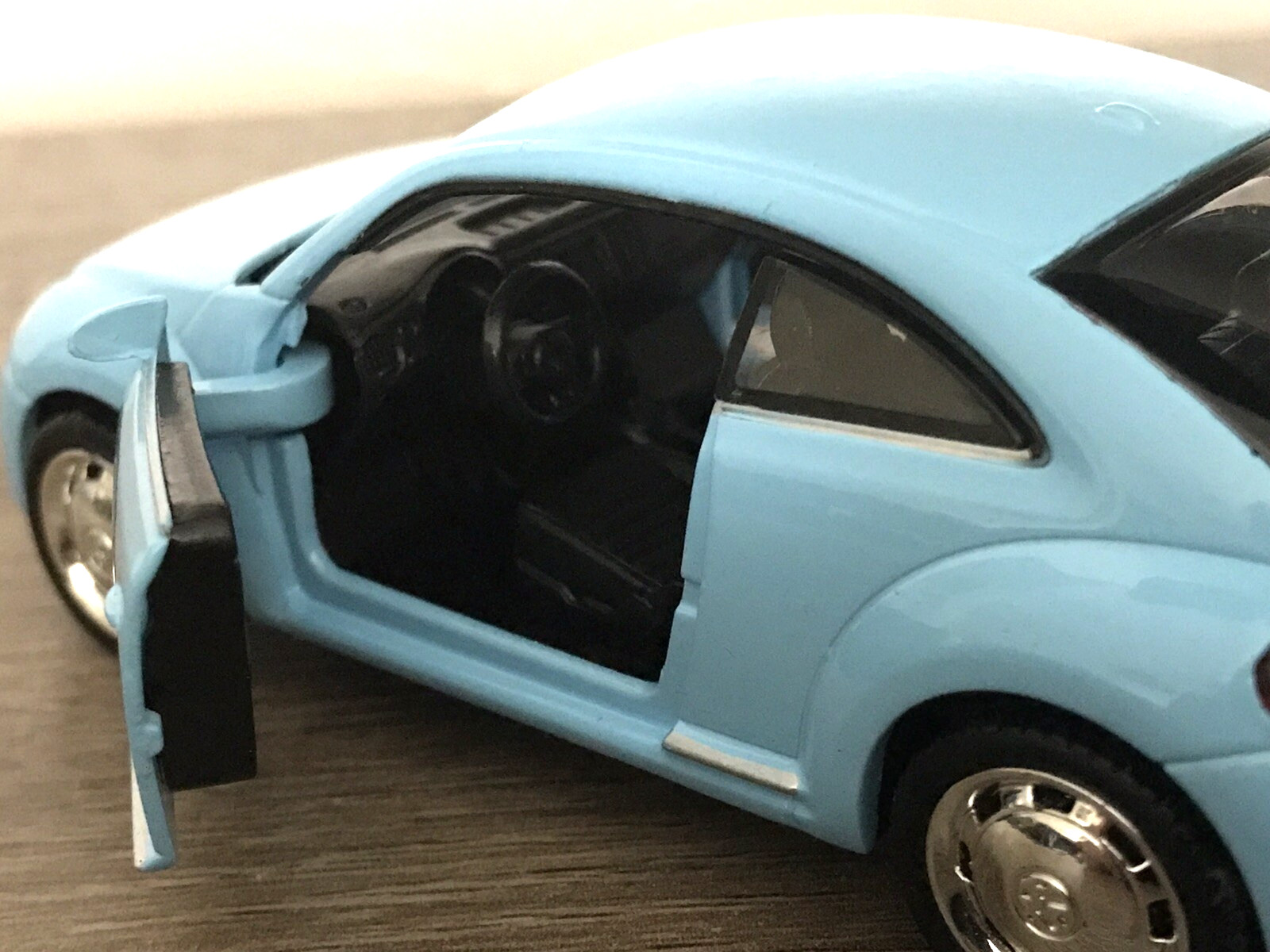 VOLKSWAGEN NEW BEETLE (A5) CAR RARE AQUA BLUE VW ~1/36 DIECAST COLLECTORS MODEL