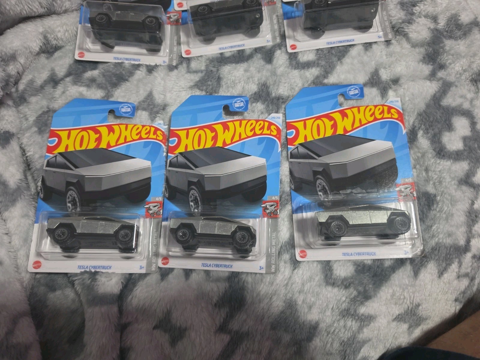LOT of 8X – Hot Wheels Tesla Cybertruck HW Hot Trucks Silver Black Model