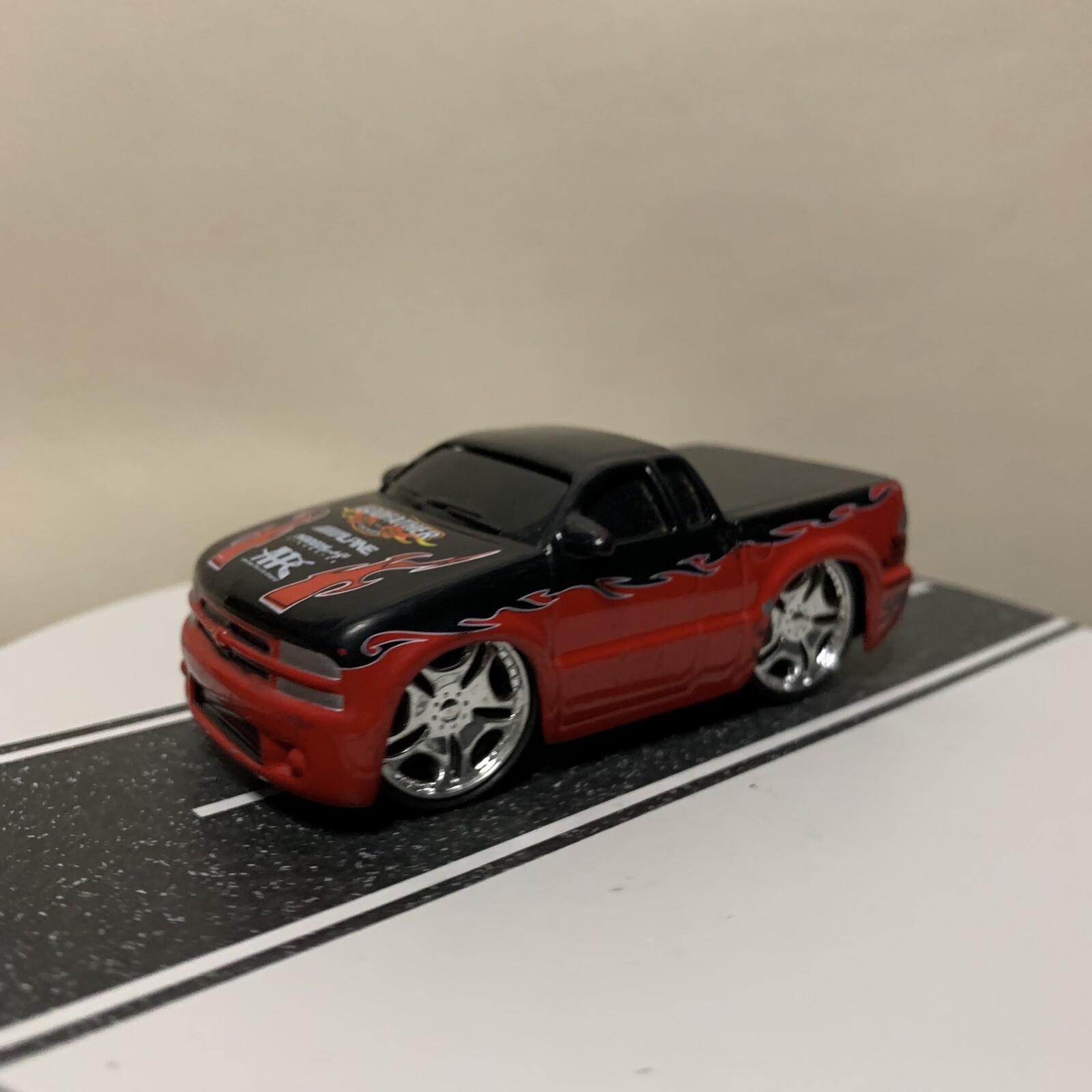 Hot Wheels Hot Tunerz Godfather Customs 2002 Chevy S10 Pickup Truck Red & Black