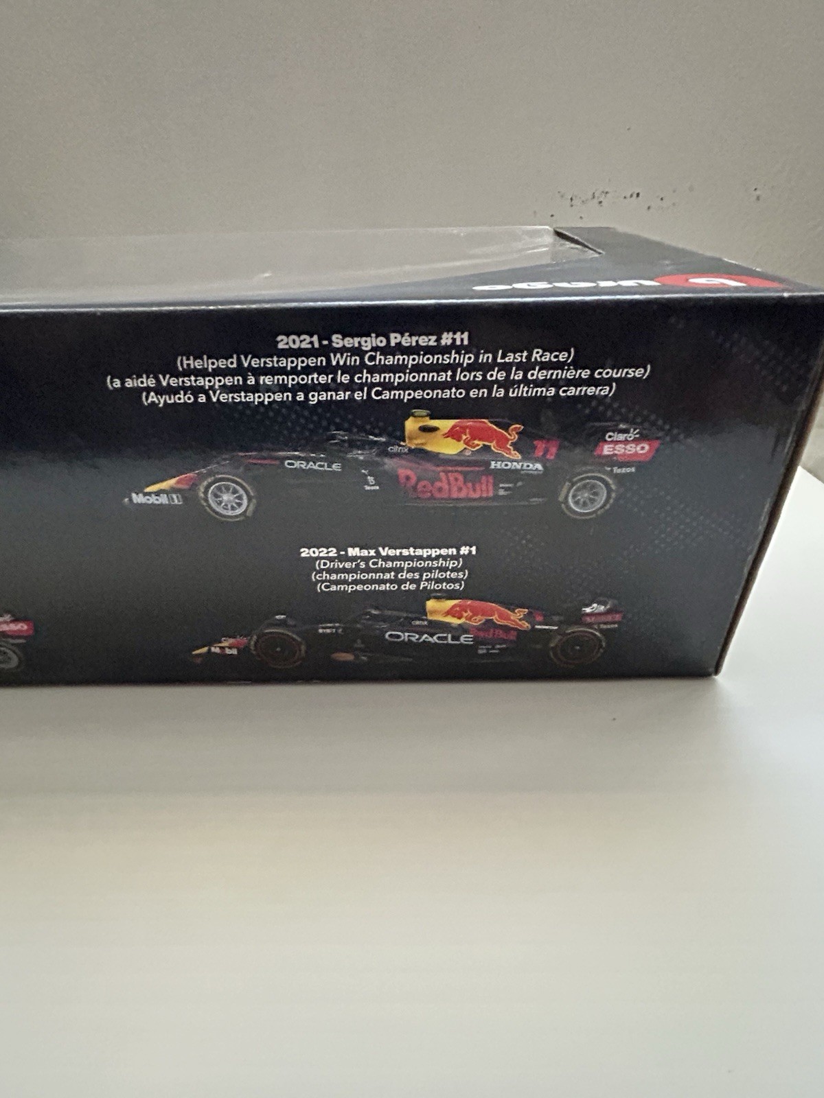 Burago Oracle Red Bull Racing Formula 1 1:43 Scale 6 cars