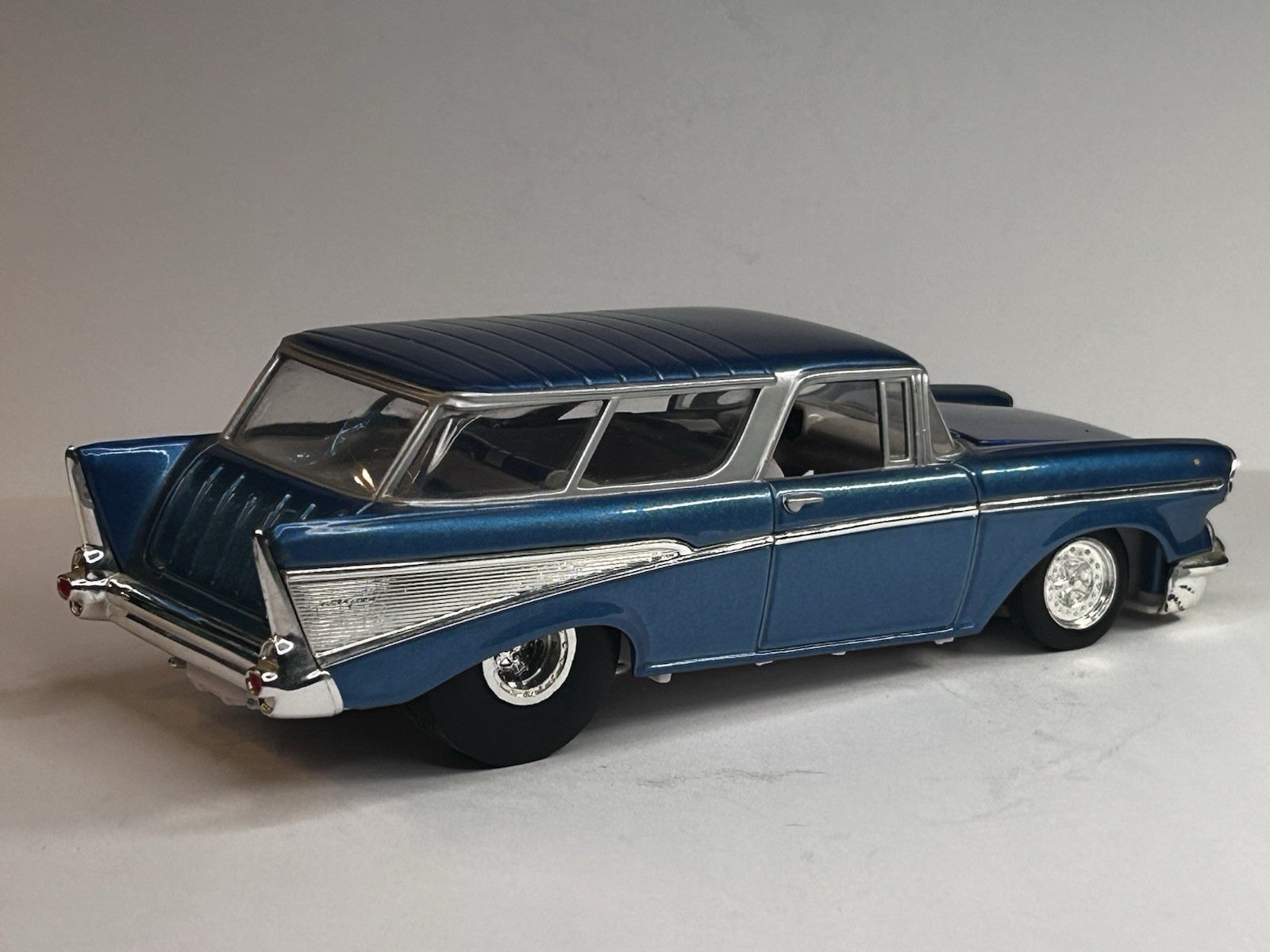 Racing Champions 1957 Chevrolet Bel Air Nomad Pro Street Blue 1:24 Die Cast