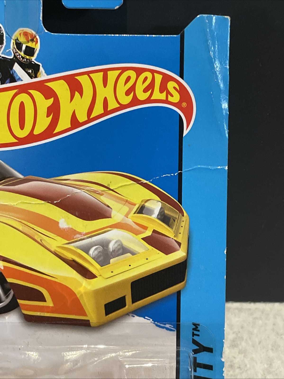 Hot Wheels HW Showroom ’76 Greenwood Corvette Sealed Yellow