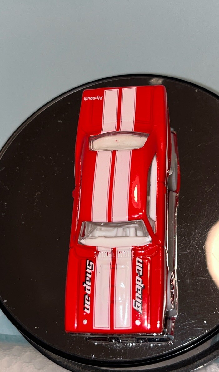 Hot Wheels Snap on Plymouth Road Runner Real Riders Snapon