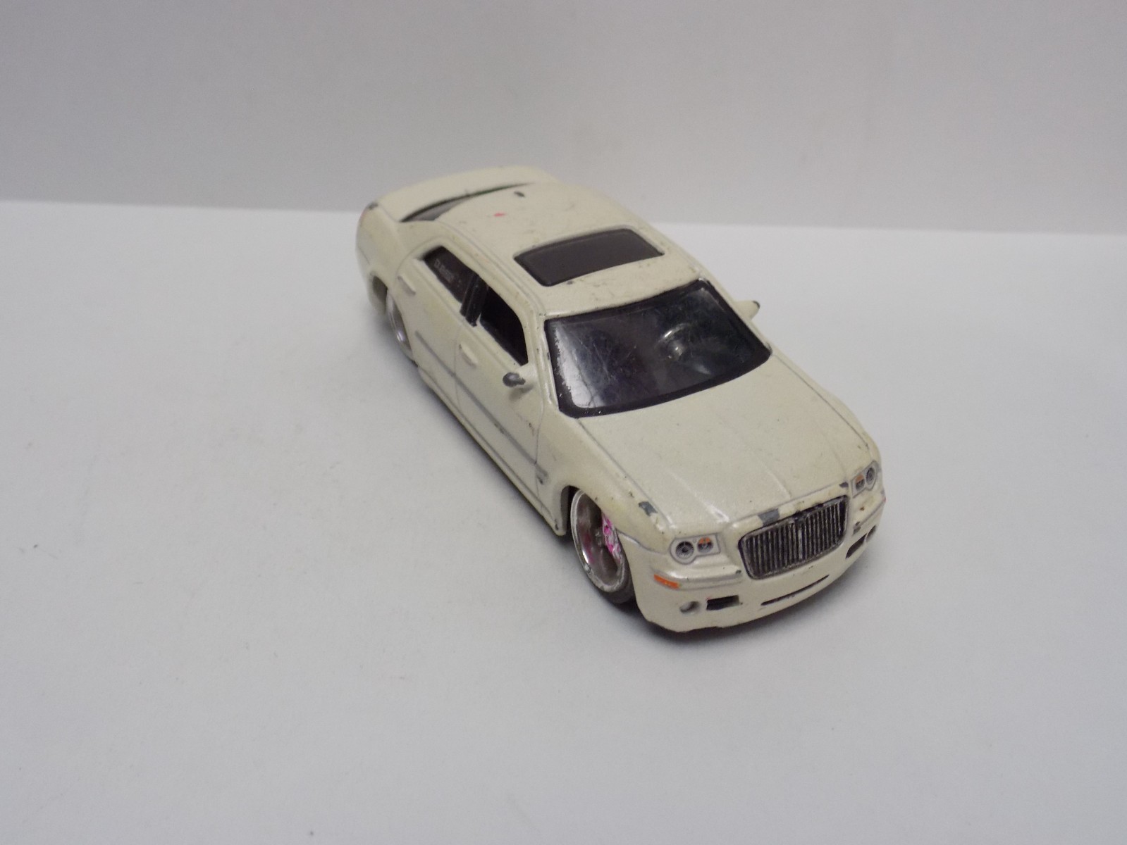 JADA TOYS – CHRYSLER 300C HEMI- 2005 JADA TOYS – LOOSE
