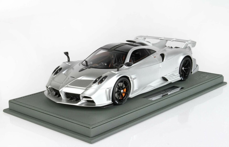 1/18 BBR PAGANI IMOLA MATT SILVER BBR Leather Base Display case P18192D Ltd 220
