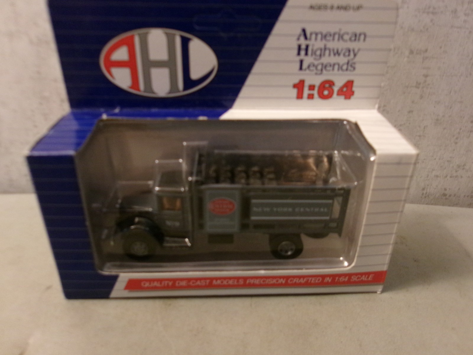 AHL 1/64 SCALE NEW YORK CENTRAL #9 MACK TRUCK MINT IN PACKAGE