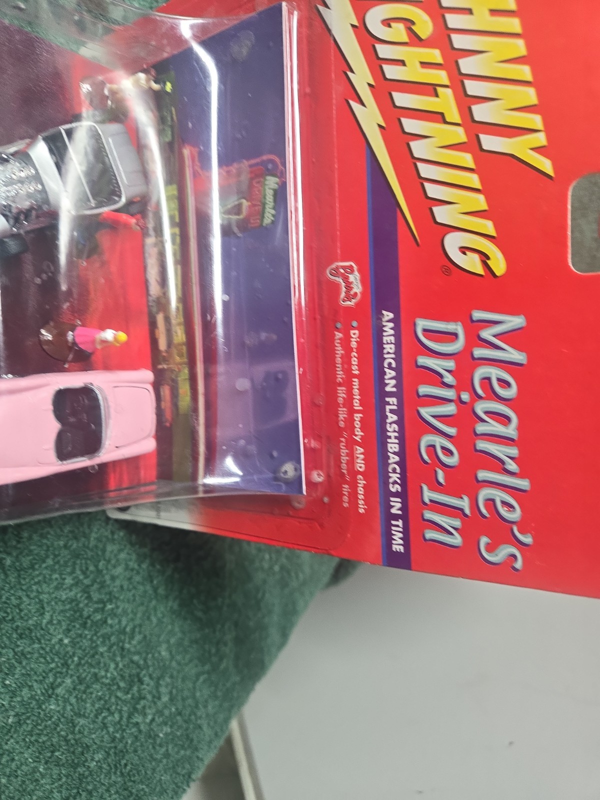 Johnny Lightning 1:64 Mearle’s Drive-In American Flashbacks in time Diorama