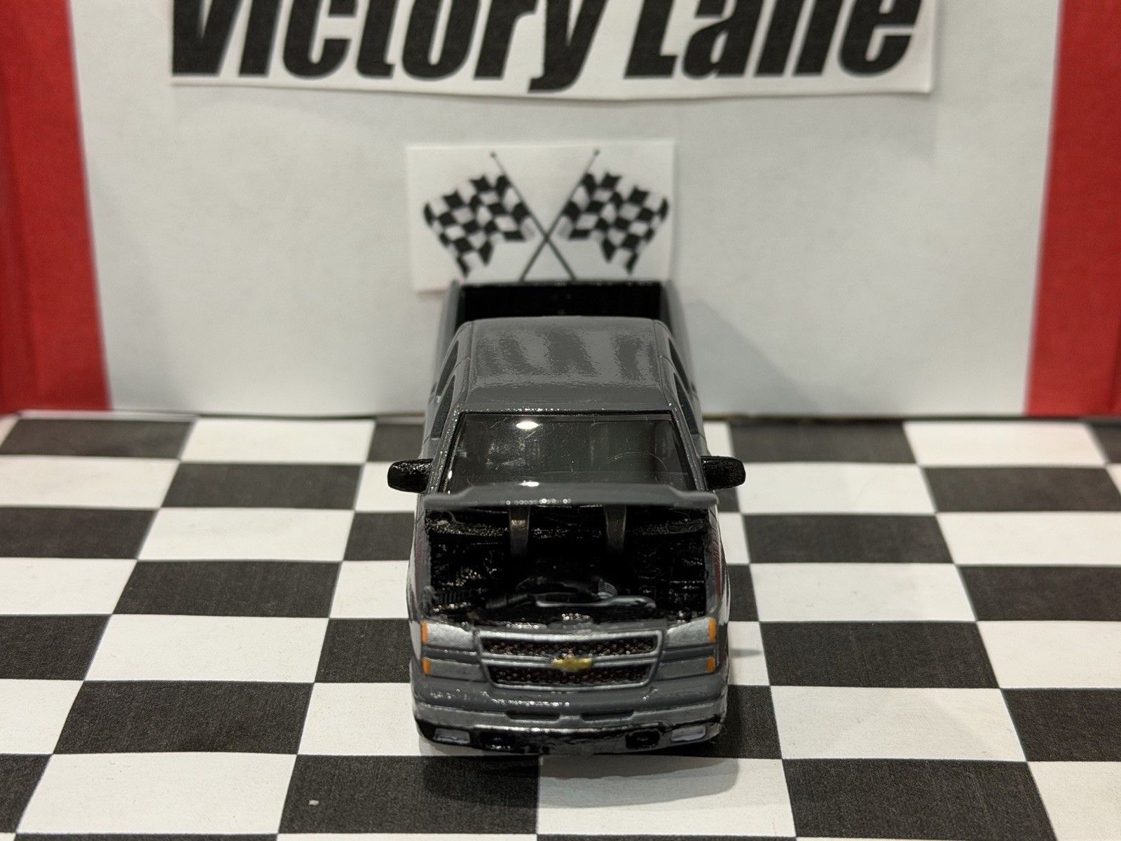 Custom Painted Auto World 2006 Chevy Silverado 1500 Classic 1 Of 1 1/64 Scale