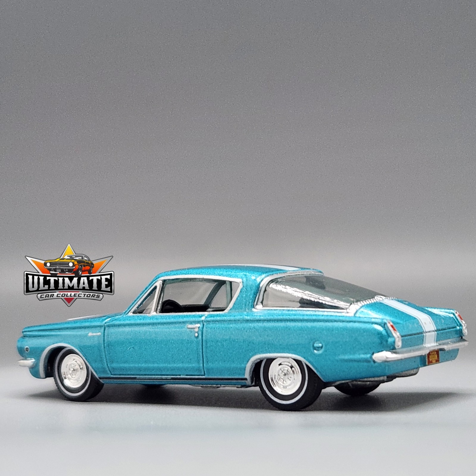 1965 Plymouth Barracuda Formula S Collectible 1/64 Scale Diecast Collector Car