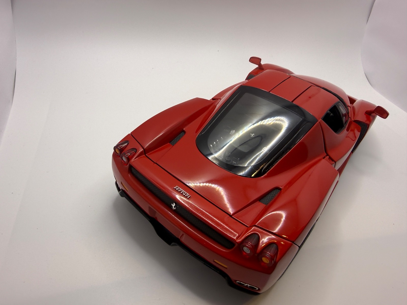 1/18 Mattel Hot Wheels Enzo Ferrari red vintage 2002 in box, Rare