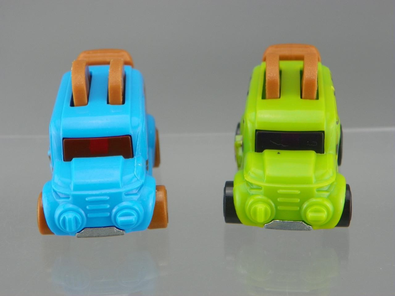 Hot Wheels 2016 Diecast Blue & Green Peanut Butter & Jelly Roller Toaster Lot
