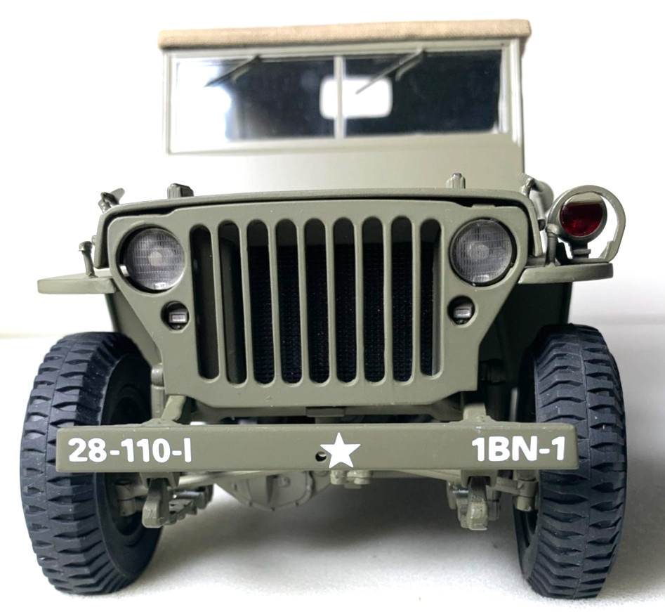 Danbury Mint WWII Jeep w/ Cover 1:16 Scale Inv. #4685