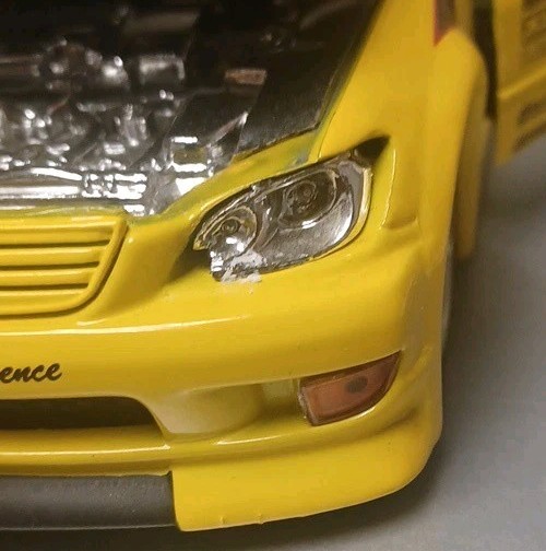 Jada Toys Dub City Import Racer! Lexus IS300 Toyota Altezza Yellow/Black 1/24