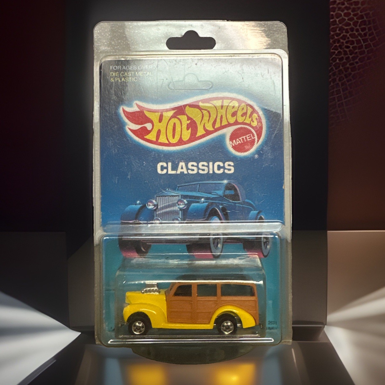 1986 Hot Wheels Classics 40’s Woodie Wagon Yellow 1/64 DieCast Metal Unpunched