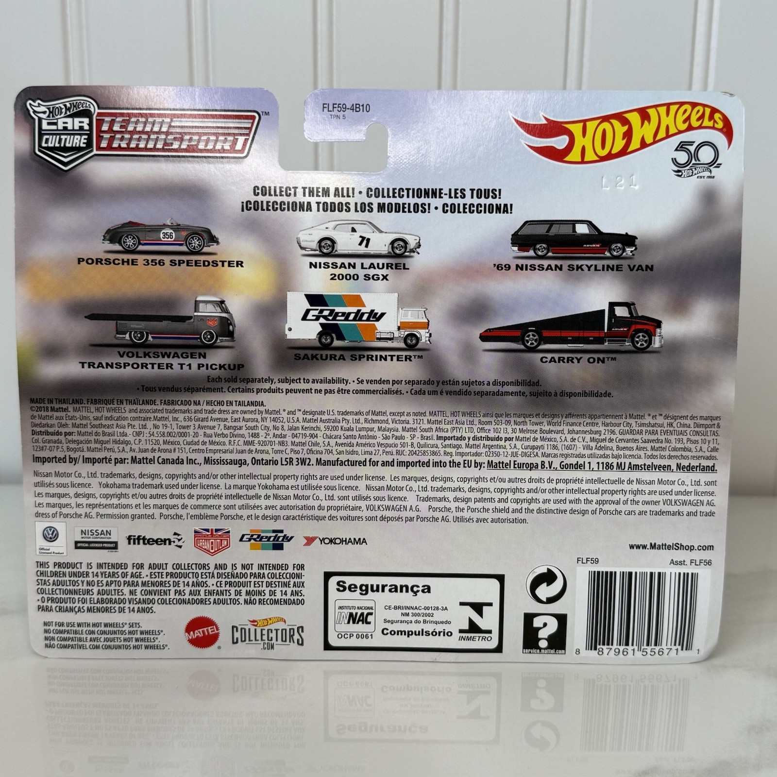 Hot Wheels Premium Team Transport Nissan Laurel 2000 SGX & Sakura Sprinter