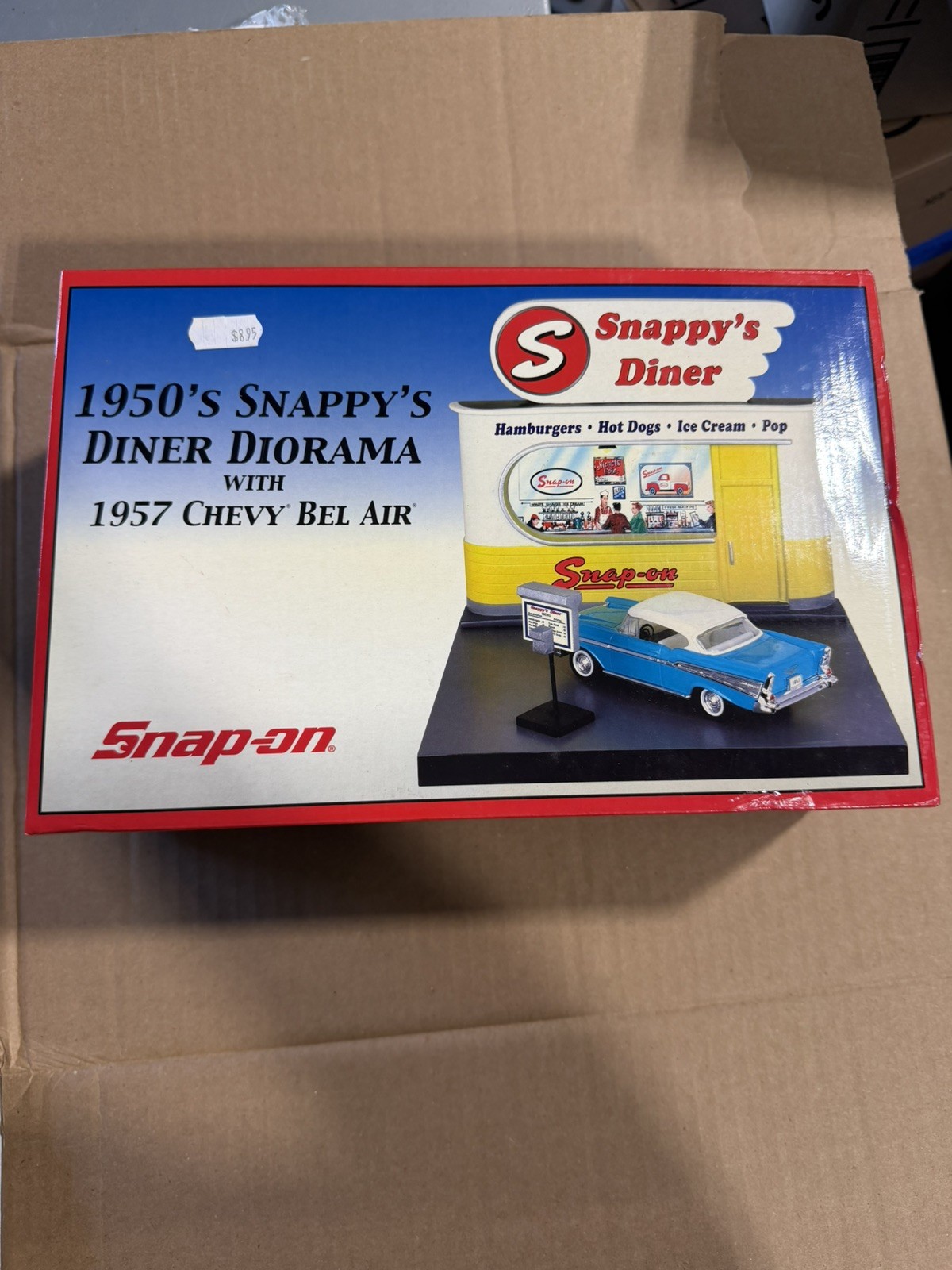 SNAP ON TOOLS MIB RARE Snap-on 1950s Snappy’s Diner Diorama 1957 Chevy Bel Air