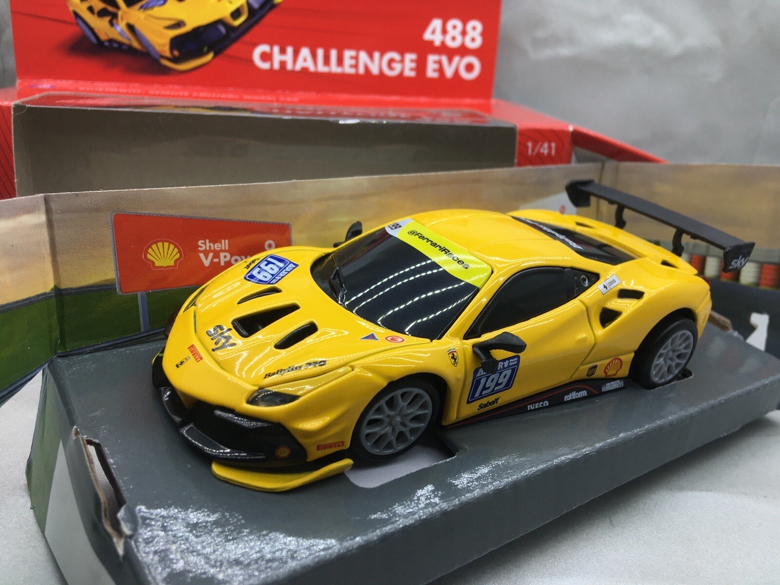 🇺🇦 1:43 Shell Ferrari 488 Challenge EVO Yellow Remote RC Front Lights Shining