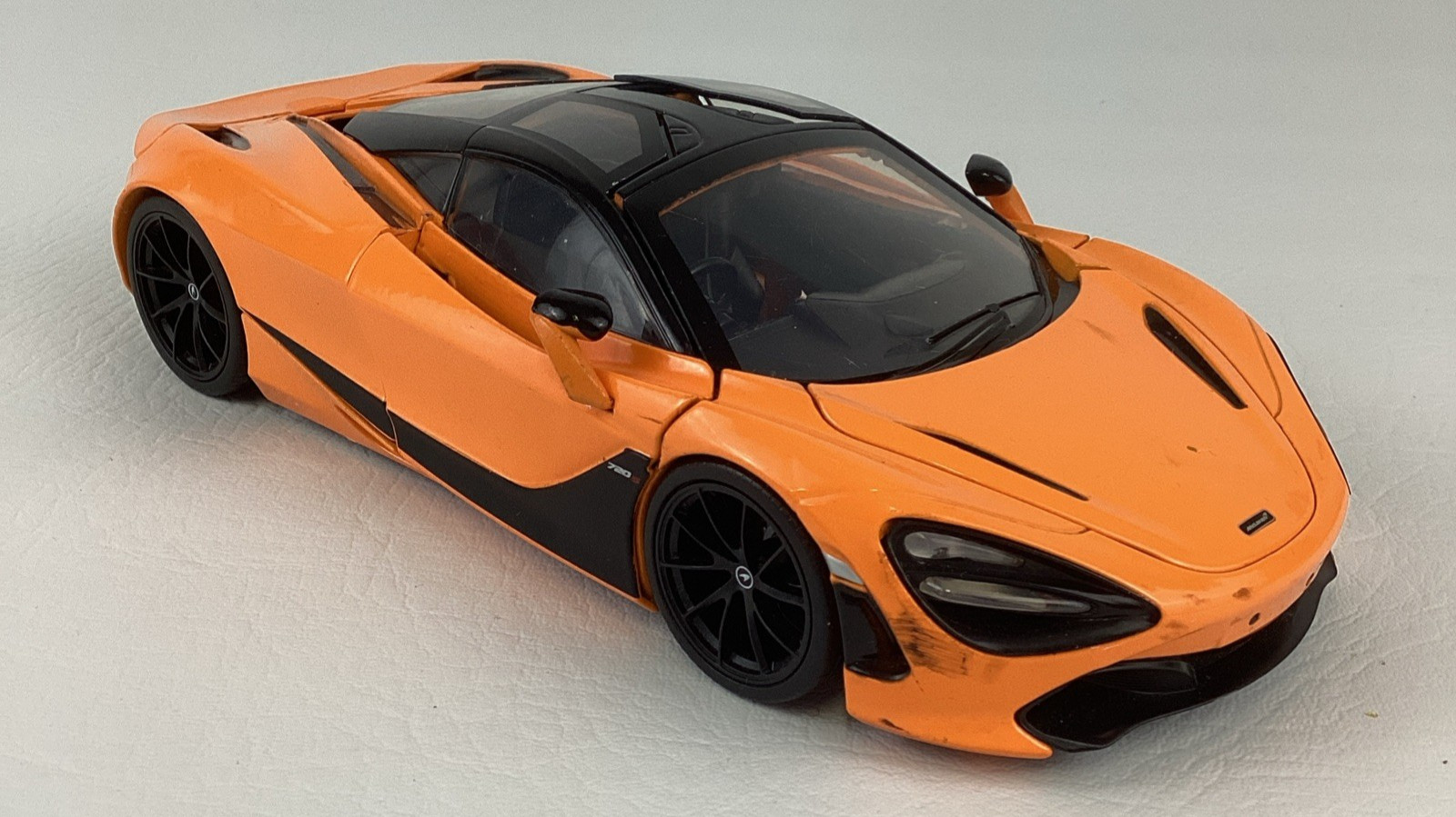 McLaren 720S Diecast Luxury Sports Car 1/24 Papaya Spark Orange Jada Limited
