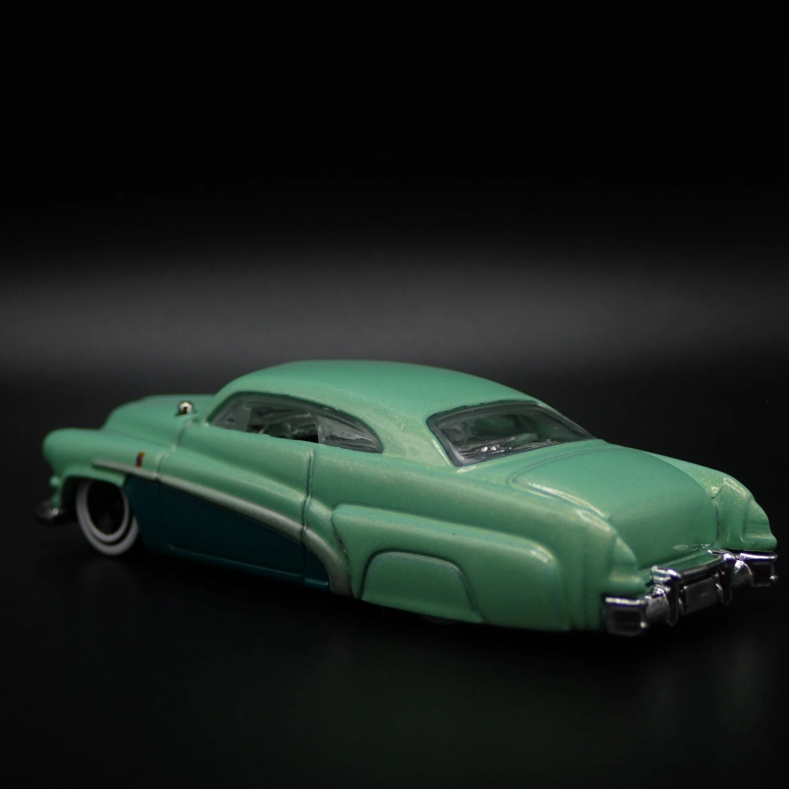 1951 51 MERC MERCURY CLUB COUPE HIROHATA CUSTOM 1:64 SCALE DIECAST MODEL CAR