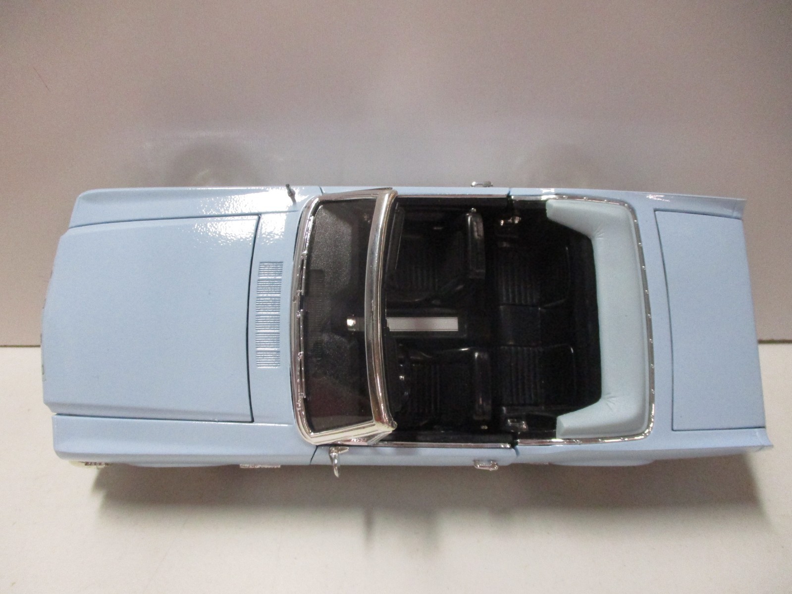 Mira Golden Line 1964 1/2 Ford Mustang 1/18