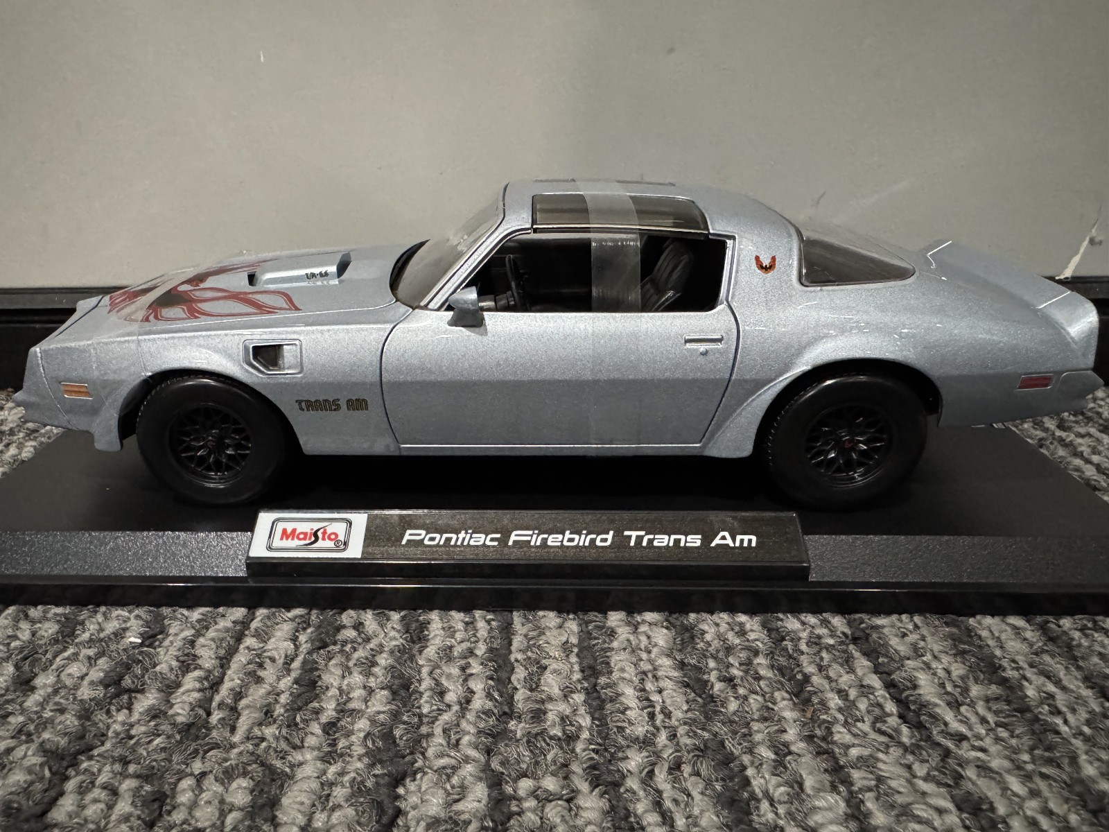 Maisto 1:18 Diecast Special Edition Pontiac Firebird Trans Am GREY NEW IN BOX