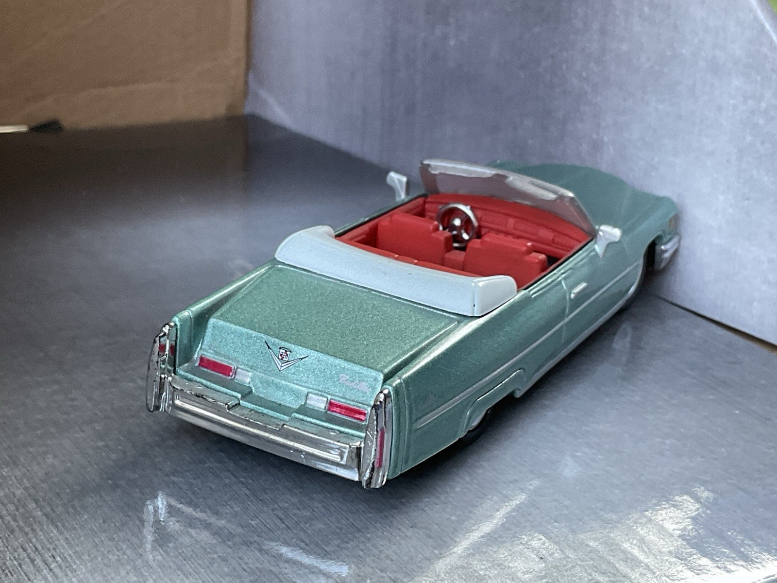New Ray 1976 CADILLAC Coupe DeVille Convertible CADDY 1:43