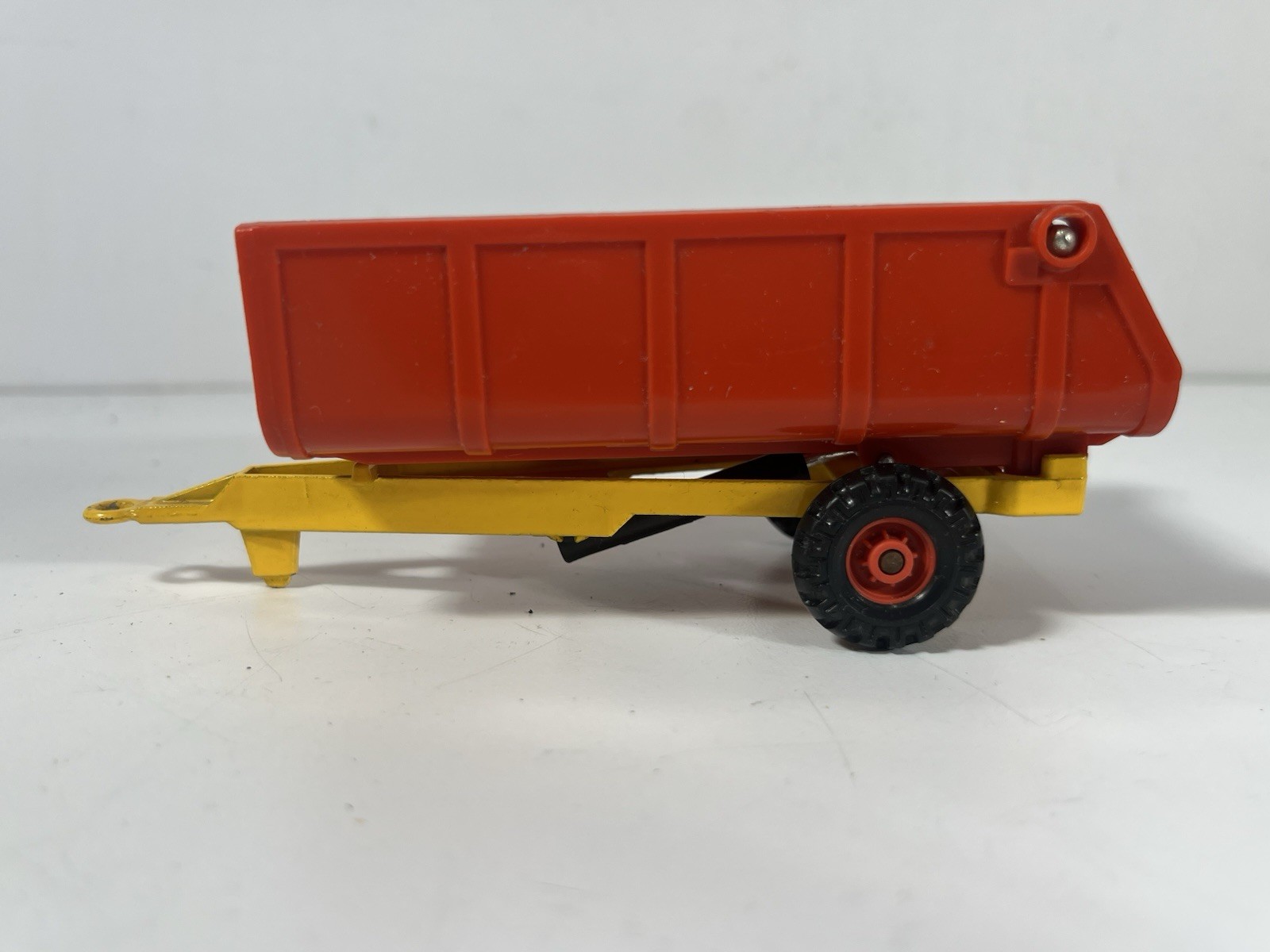 Corgi Farm Trailer Die Cast/Plastic No 56 Working, Red And Yellow Rare 1/43