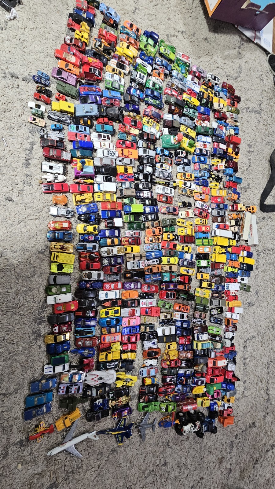 100 Hot Wheels Matchbox Tomica Cars Bulk Lot- Random Mixed Mystery Diecast Used