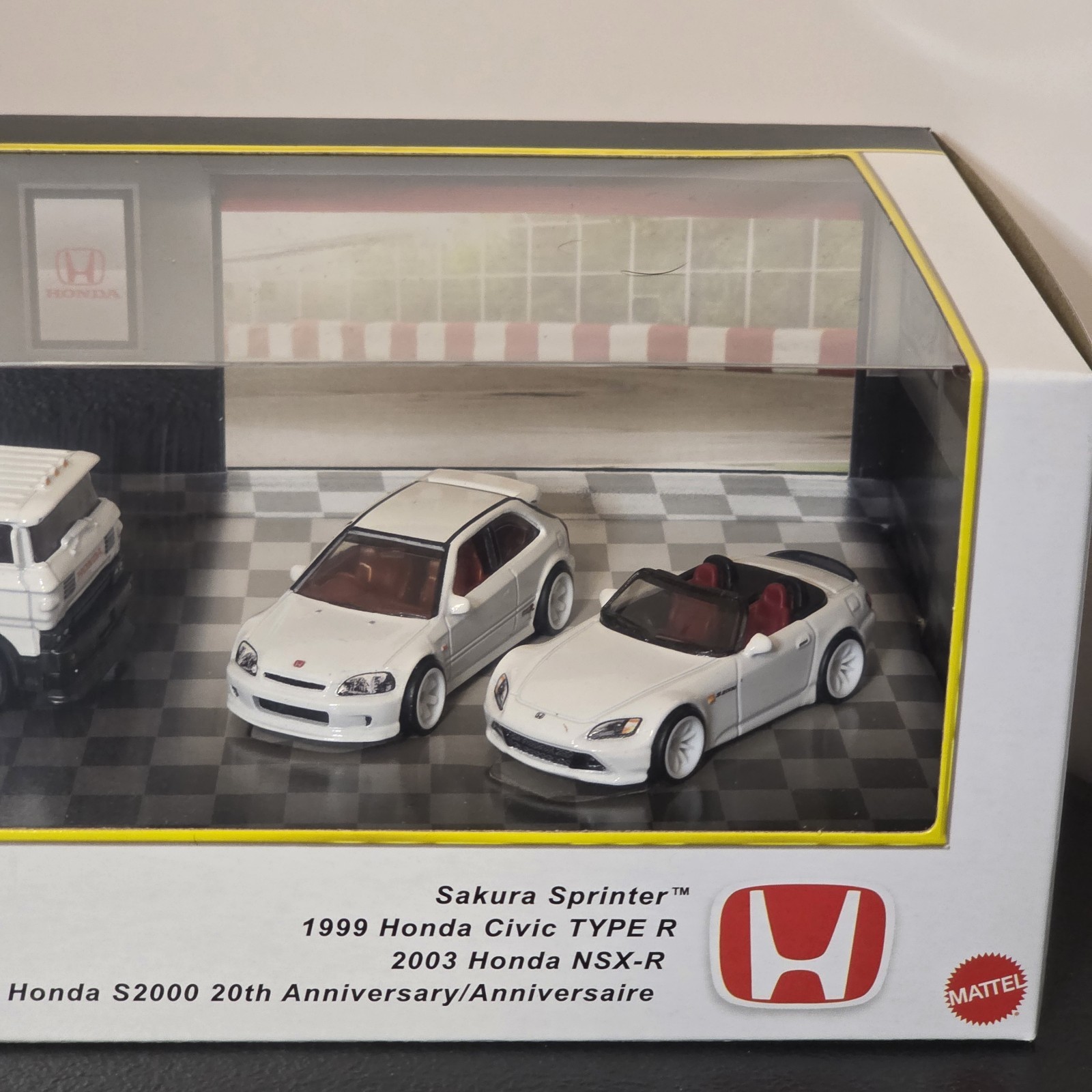 Hot Wheels 2025 Premium Collector Diorama Honda Set Civic Type-R, NSX-R, S2000
