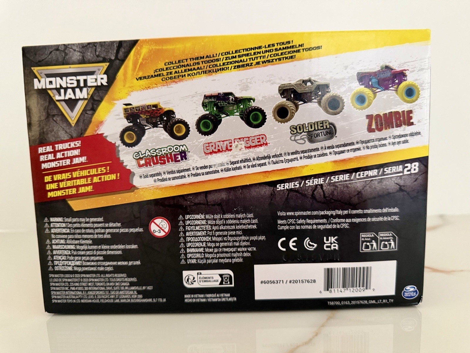2026 Monster Jam ZOMBIE CYBERFLARE 1:24 Scale Series 28