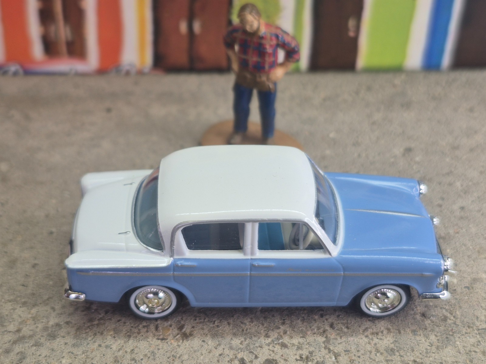 TOMICA LV-25b ISUZU HILLMAN MINX LOOSE 1:64 SCALE LIMITED VINTAGE SERIES