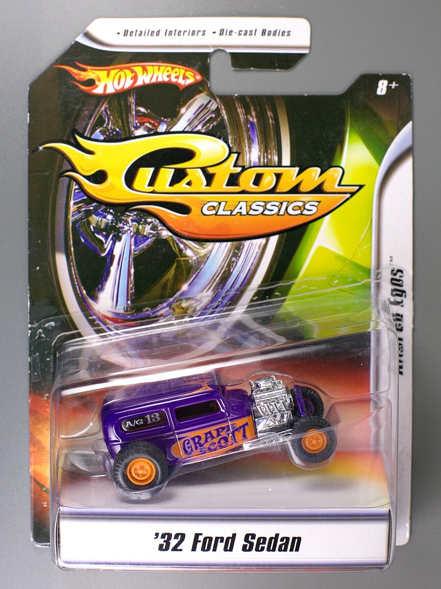 Hot Wheels ’32 Ford Sedan Custom Classics
