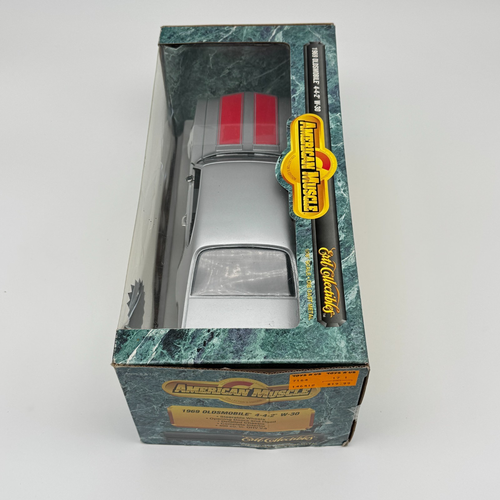 Ertl American Muscle 1969 Oldsmobile 442 W-30 Silver Red Stripes 1:18 diecast