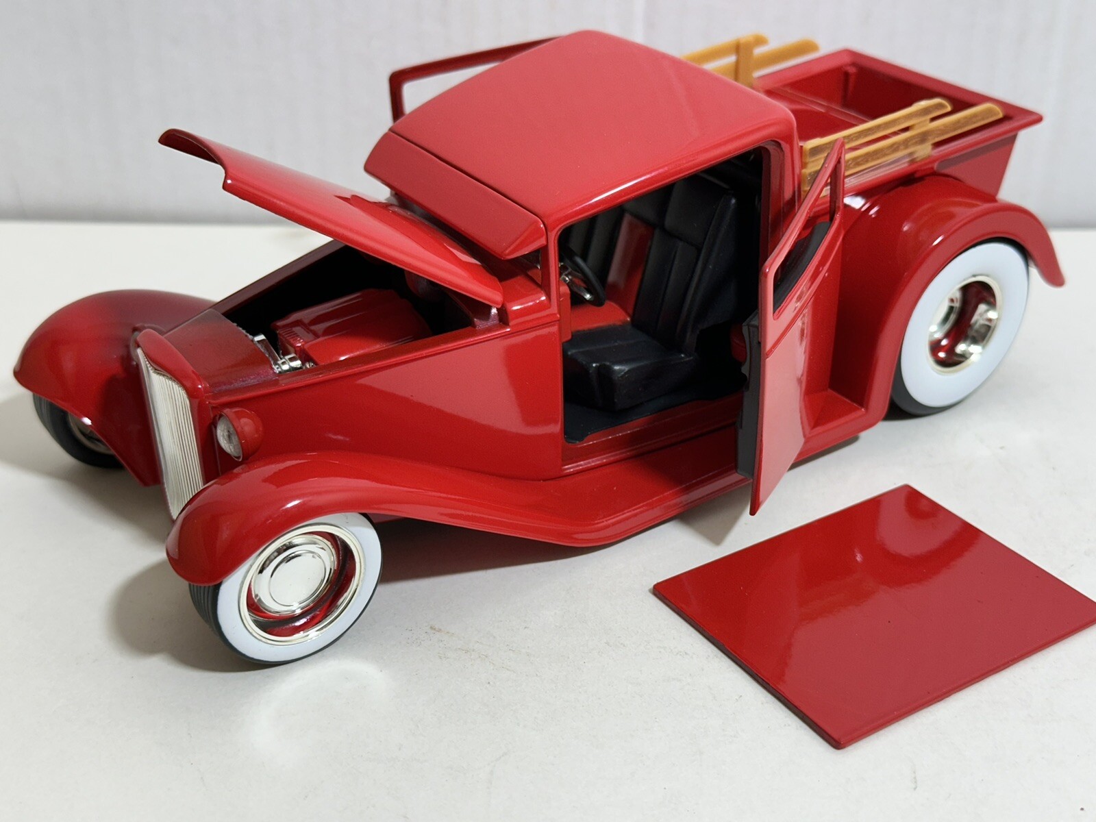 JADA D-RODS 1932 FORD RED 1:24 DIECAST MODEL CAR NEW NO BOX